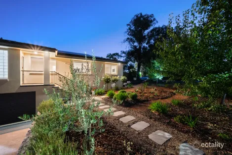 Property photo of 23 Shenton Crescent Stirling ACT 2611