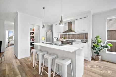 Property photo of 10C Sparkling Close Alfredton VIC 3350