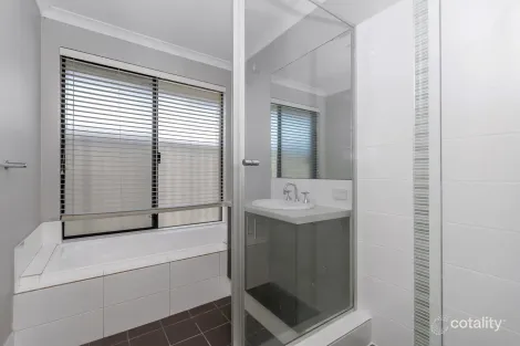 Property photo of 22 Berkeley Loop Piara Waters WA 6112