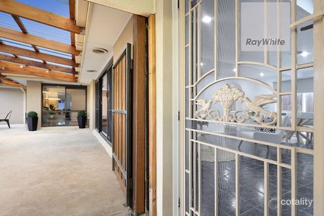 Property photo of 7 Greenacre Grove Gladstone Park VIC 3043