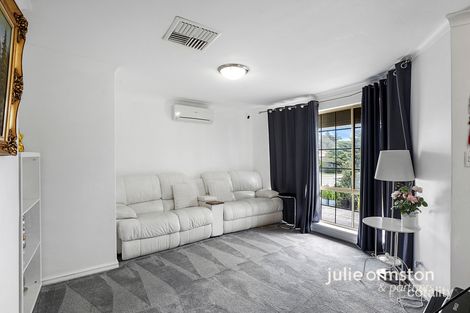 Property photo of 11 Greenfields Circle Hocking WA 6065