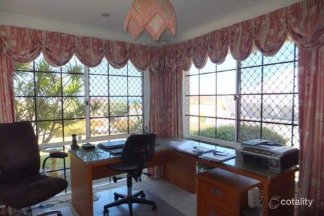 Property photo of 8 Southern Cross Circle Ocean Reef WA 6027