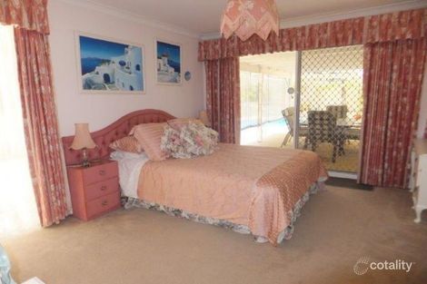 Property photo of 8 Southern Cross Circle Ocean Reef WA 6027