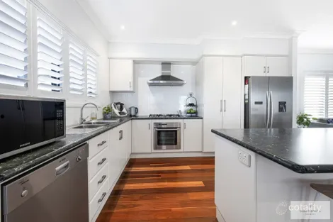 Property photo of 5 Mulconda Close North Tamworth NSW 2340