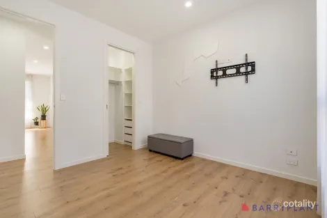 Property photo of 2 Gosset Place Wollert VIC 3750