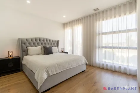 Property photo of 2 Gosset Place Wollert VIC 3750