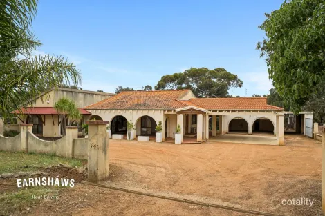 560 Clayton Rd, Helena Valley, WA 6056