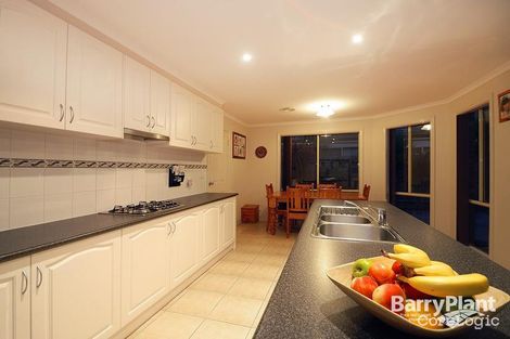 Property photo of 10 Redfern Way Pakenham VIC 3810