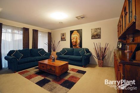 Property photo of 10 Redfern Way Pakenham VIC 3810