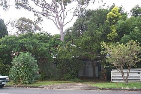 Property photo of 27 Kerr Avenue Southport QLD 4215