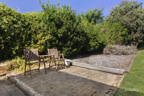 Property photo of 69 Bennelong Crescent Macquarie ACT 2614