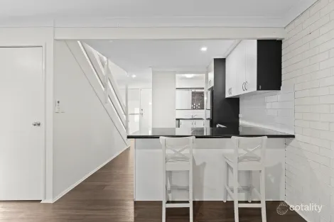 Property photo of 3/2 College Street Loganlea QLD 4131