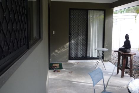 Property photo of 10 Bathurst Court Helensvale QLD 4212