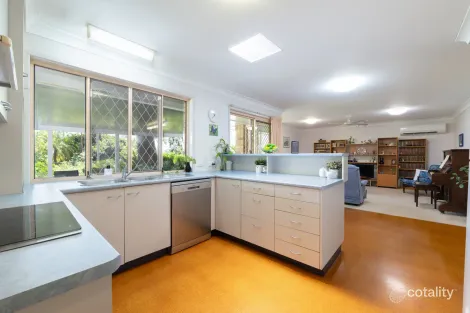 Property photo of 14 Shaun Place Keperra QLD 4054