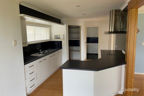 Property photo of 3 Wallace Street Lakes Entrance VIC 3909