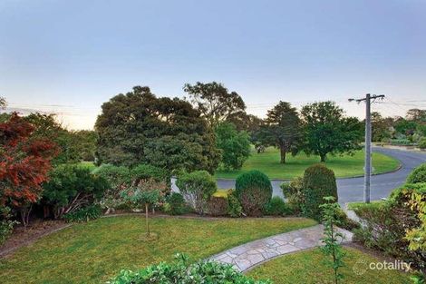 Property photo of 301 The Boulevard Ivanhoe East VIC 3079