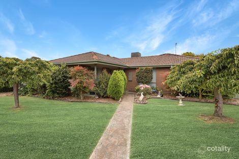 Property photo of 19 Heathmere Crescent Endeavour Hills VIC 3802