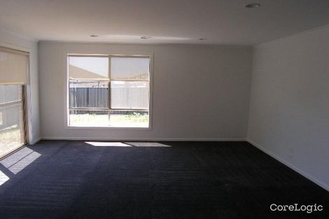 Property photo of 11 Barwick Gardens Point Cook VIC 3030