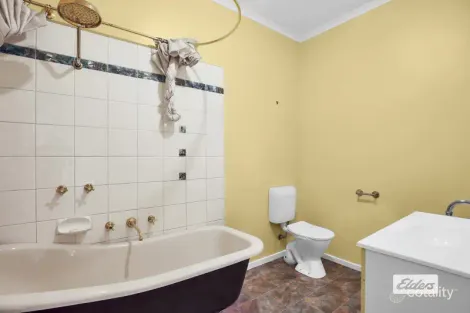 Property photo of 66 Waterloo Road Moe VIC 3825