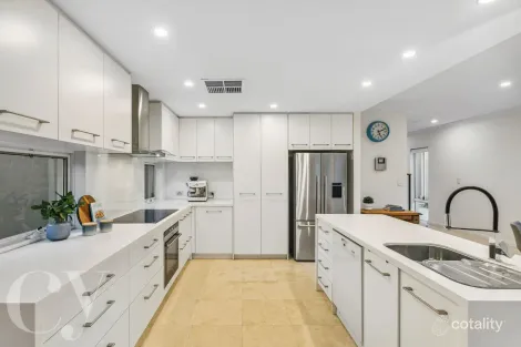 Property photo of 18 Lynton Street Mount Hawthorn WA 6016