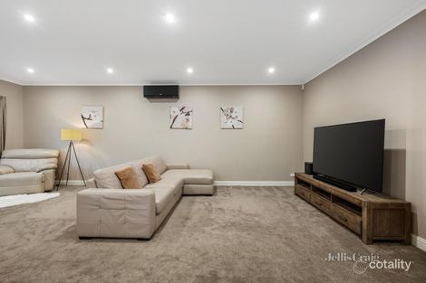 Property photo of 2/41 St Clems Road Doncaster East VIC 3109