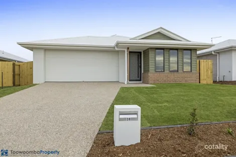 38 Flame Tree Rd, Cotswold Hills, QLD 4350