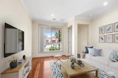 Property photo of 1 Strickland Crescent Burnside VIC 3023