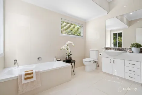 Property photo of 4019A Quayside Benowa QLD 4217