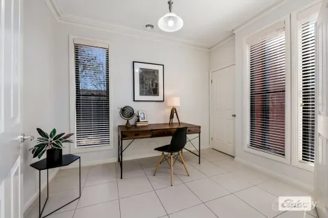 Property photo of 5 Emerald Place East Bendigo VIC 3550