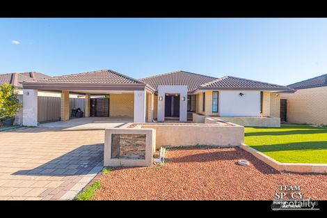 Property photo of 15 Cara Way Wattle Grove WA 6107