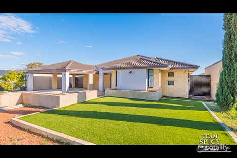Property photo of 15 Cara Way Wattle Grove WA 6107