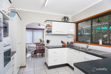 Property photo of 10 Mackey Close Brinsmead QLD 4870
