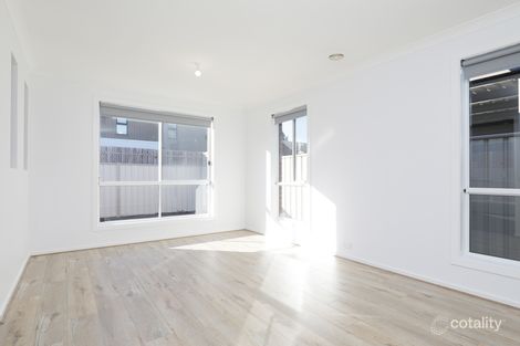 Property photo of 11 Higgins Way Truganina VIC 3029