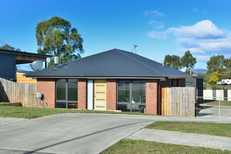 6 Villeneuve St, Campania, TAS 7026