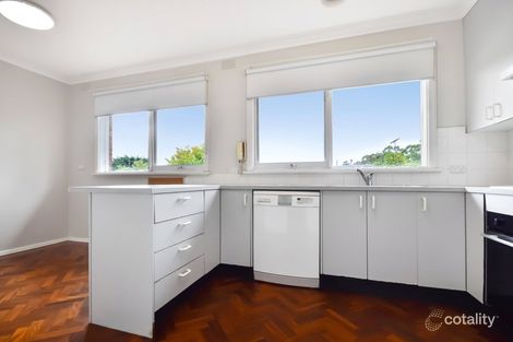 Property photo of 2 Ambrose Street Doncaster VIC 3108