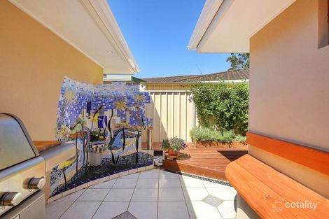 Property photo of 12 Kareel Close Erina NSW 2250