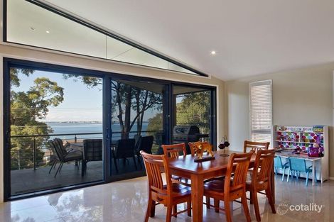 Property photo of 71 Skye Point Road Coal Point NSW 2283