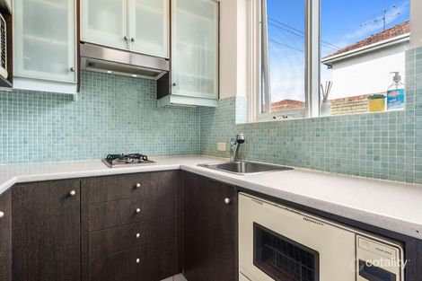 Property photo of 2/25 Williams Road Windsor VIC 3181