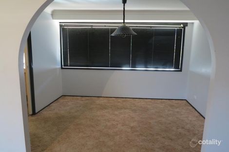 Property photo of 10 Newport Close Woodbine NSW 2560