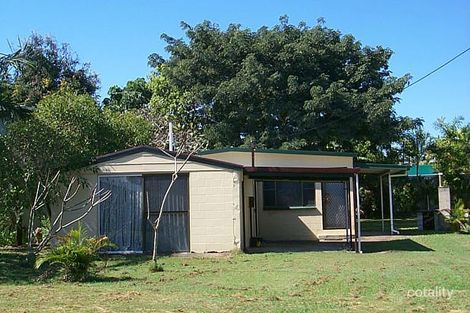 11 Dolphin Cres, Taylors Beach, QLD 4850