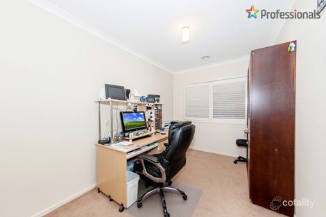 Property photo of 3 McMinn Place Taylors Hill VIC 3037
