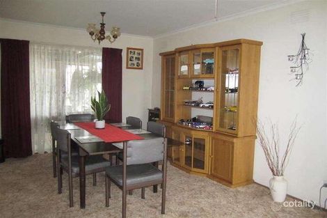 Property photo of 2 Tasman Court Sunbury VIC 3429