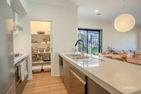 Property photo of 13 Hamlet Street Werribee VIC 3030