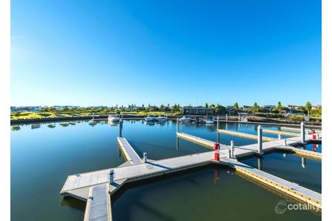 30 Mayfair Lane, Hope Island, QLD 4212