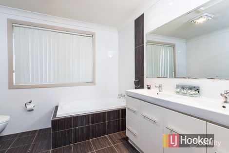 Property photo of 37 Toucan Crescent Plumpton NSW 2761