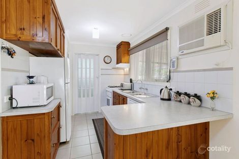 Property photo of 48 Pottenger Way St Albans VIC 3021
