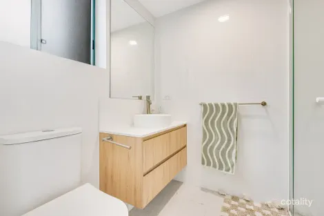 Property photo of 7/56 Coolangatta Road Coolangatta QLD 4225