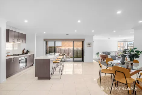 Property photo of 8 Filin Drive Epping VIC 3076