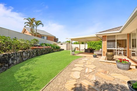 Property photo of 2 Cypress Close Springfield NSW 2250