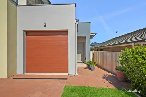 Property photo of 5 Lilli Pilli Drive Pleasure Point NSW 2172
